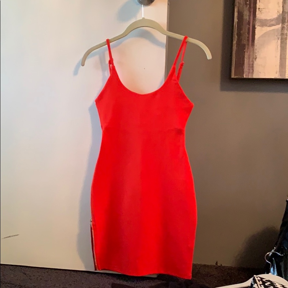 tight red dress from revolve!